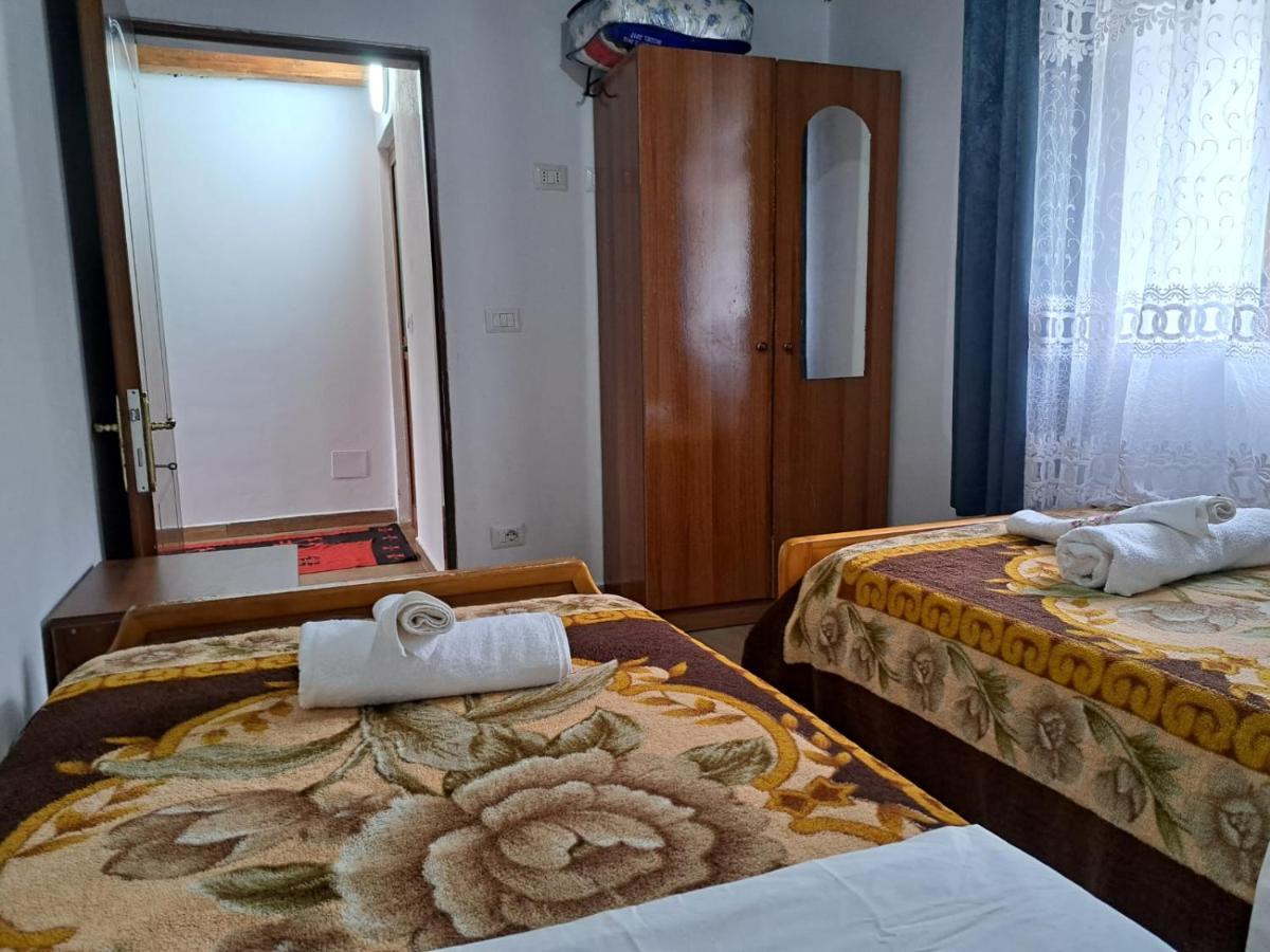 Guesthouse Te Tata Theth Buitenkant foto