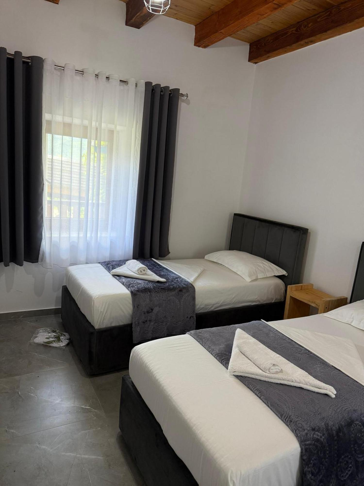 Guesthouse Te Tata Theth Buitenkant foto