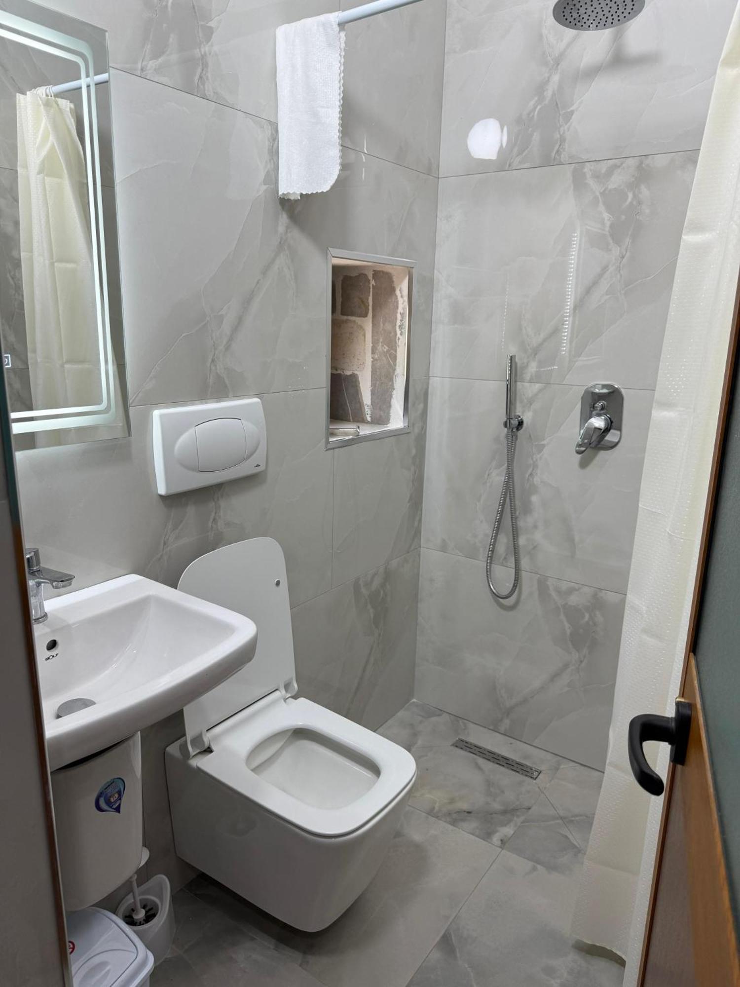 Guesthouse Te Tata Theth Buitenkant foto