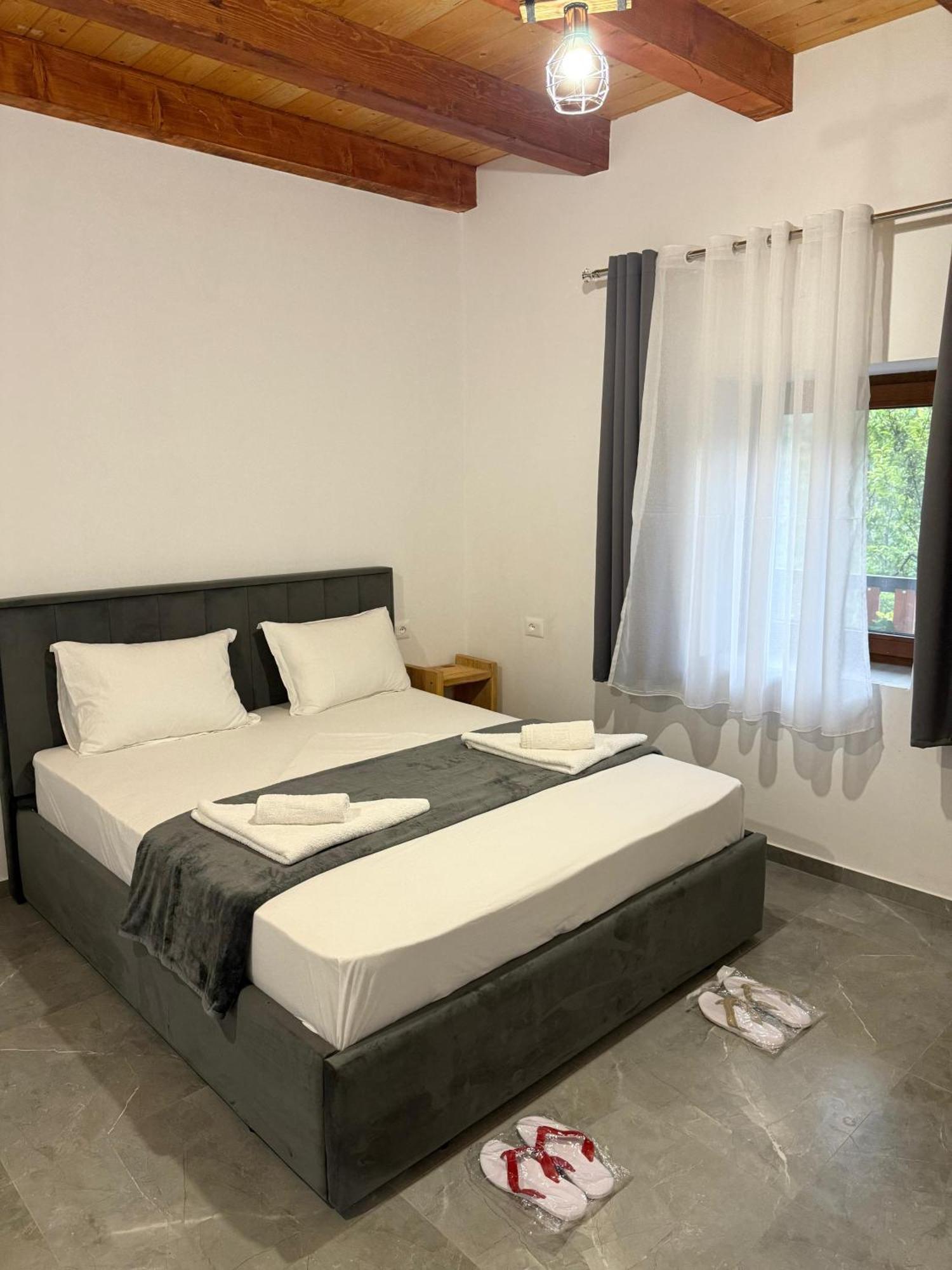 Guesthouse Te Tata Theth Buitenkant foto